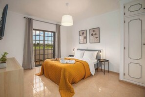 4 bedrooms, iron/ironing board, travel crib, WiFi