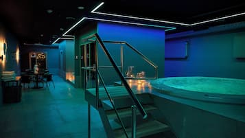 室內 Spa 池