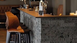 Bar (på overnattingsstedet)