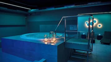 Sauna, hot tub, steam room, massages