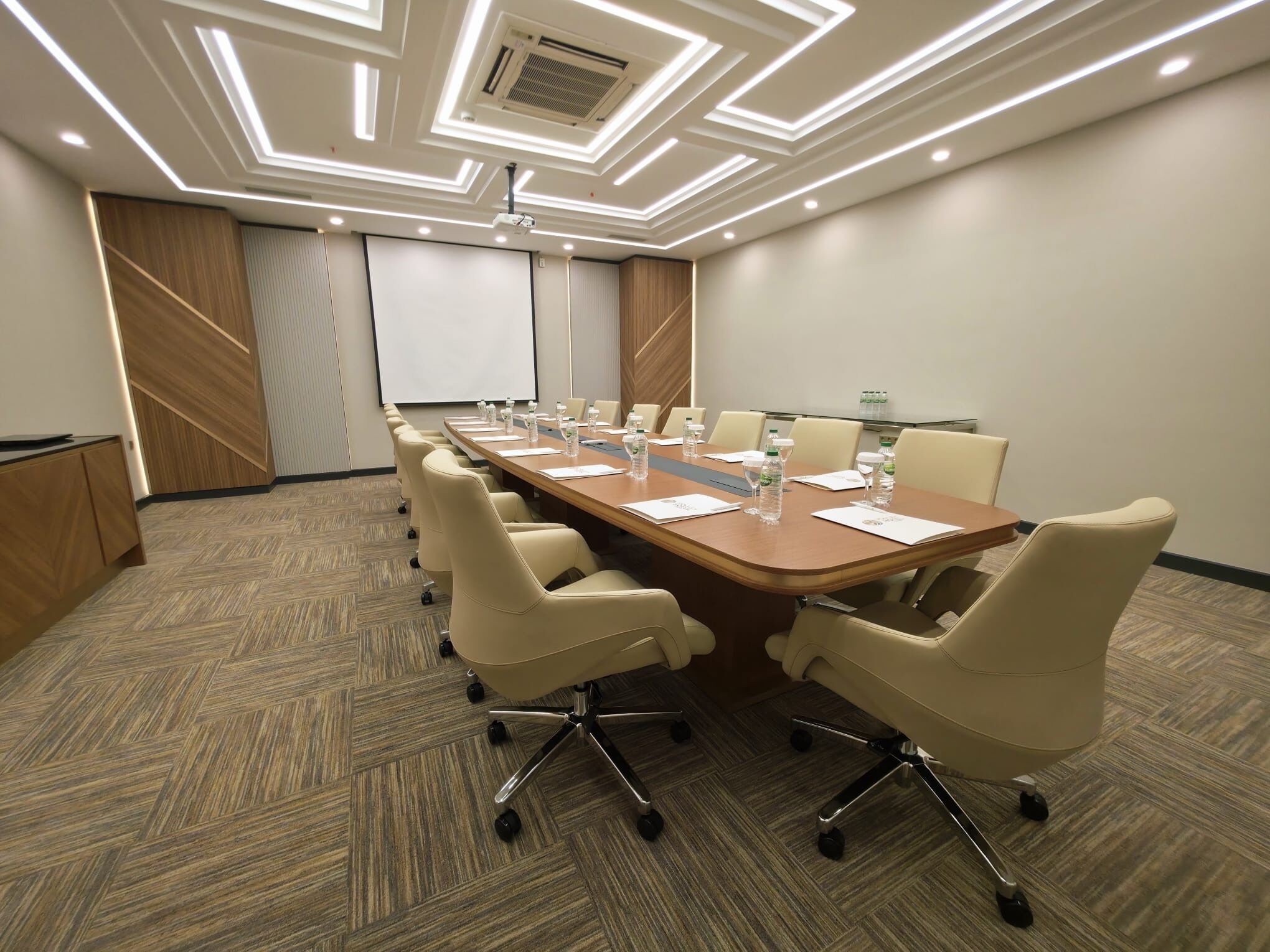 Meeting facility