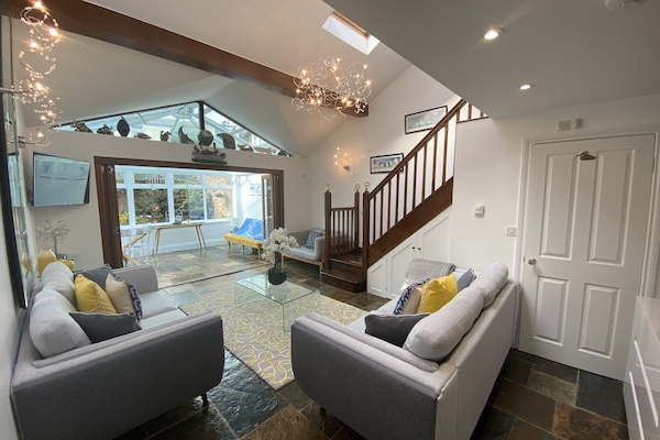 Fer et planche à repasser, Wi-Fi gratuit, draps fournis