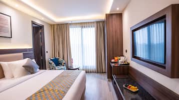 Premium Double Room | Minibar, desk, laptop workspace, soundproofing