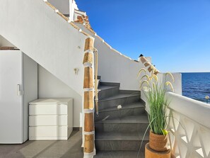 Property grounds - Sea view beachfront penthouse with BBQ (Mijas Costa)