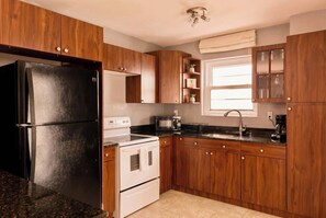 Fridge, microwave, oven, stovetop - South Beach Big One Bedroom Condo + Parking Spot! (Miami Beach)