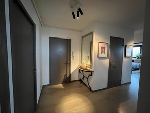 Interior - Bel Appartement en Résidence Privée Avec Commodités Exceptionnelles (Marseille)