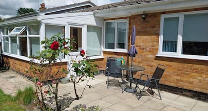 Beautiful 3-bed Bungalow Kessingland Rural Retreat