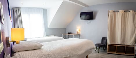 Habitación clásica | 1 habitación, ropa de cama de alta calidad y camas Tempur-Pedic