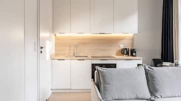 Standard Studio | Private kitchenette | Fridge, stovetop, espresso maker, electric kettle