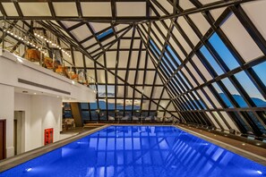 Una piscina techada