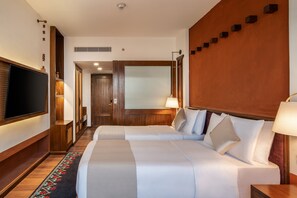 Escritorio, sistema de insonorización, wifi gratis y ropa de cama 