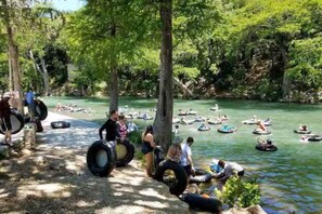 Unclassified image, 3 of 51, button