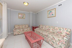 TV, DVD player - A Leave of Absence - 5BR Canalfront Home with Covered Porches and Boat Dock (Topsail Beach)