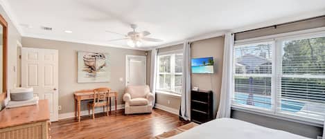 5 bedrooms, iron/ironing board, free WiFi, bed sheets