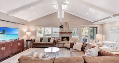 Large Heated Pool • Pet Friendly • Walk to Beach & Pier Village • 2 Kitchens