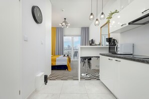 Private kitchen - Bliska Wola Modern Studio by Renters (Warsaw)