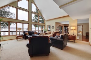 TV, fireplace, DVD player