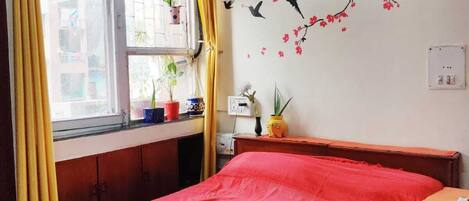 1 غرفة نوم ومكواة/لوح كي وواي فاي وملاءات أسرّة