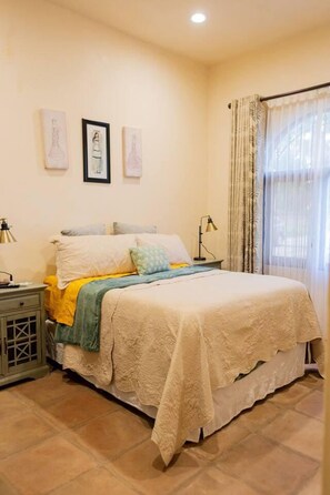 Villa | 4 bedrooms, iron/ironing board, free WiFi, bed sheets - Remarkable 4-bed Villa in Retalhuleu, Guatemala (Retalhuleu)