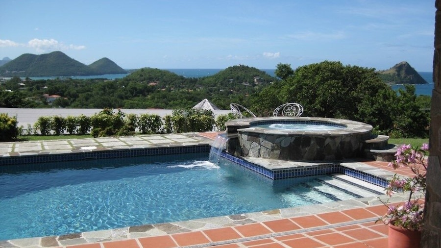 Calypso Court - Private 1 bedroom villa with pool 1 Villa by RedAwning