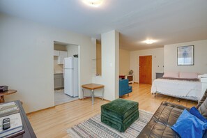 Apartment (0 Bedroom) | Interior - Cozy Oakland Studio Rental, 13 Mi to San Francisco (Oakland)