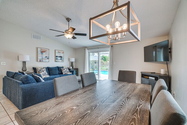 House (3 Bedrooms) | Interior