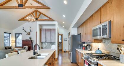 Family Home w/ Hot Tub: 6 Mi to Winter Park Resort