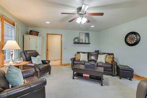 Rumah (4 Bedrooms) | Interior