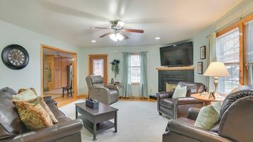 House (4 Bedrooms) | Front of property