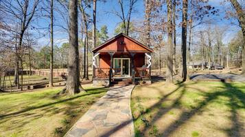 House (1 Bedroom) | Interior