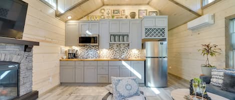 House (1 Bedroom) | Interior