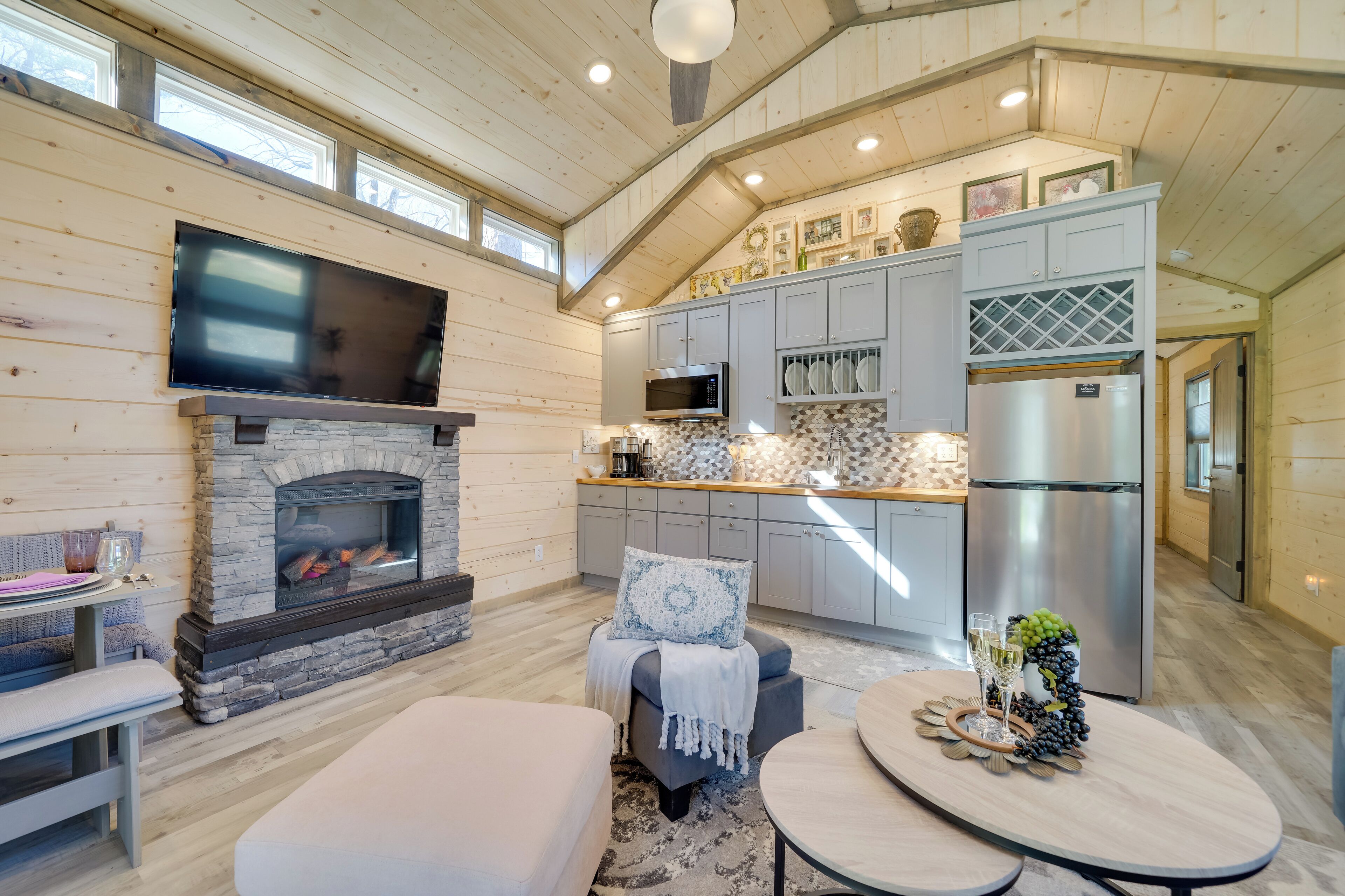 House (1 Bedroom) | Front of property