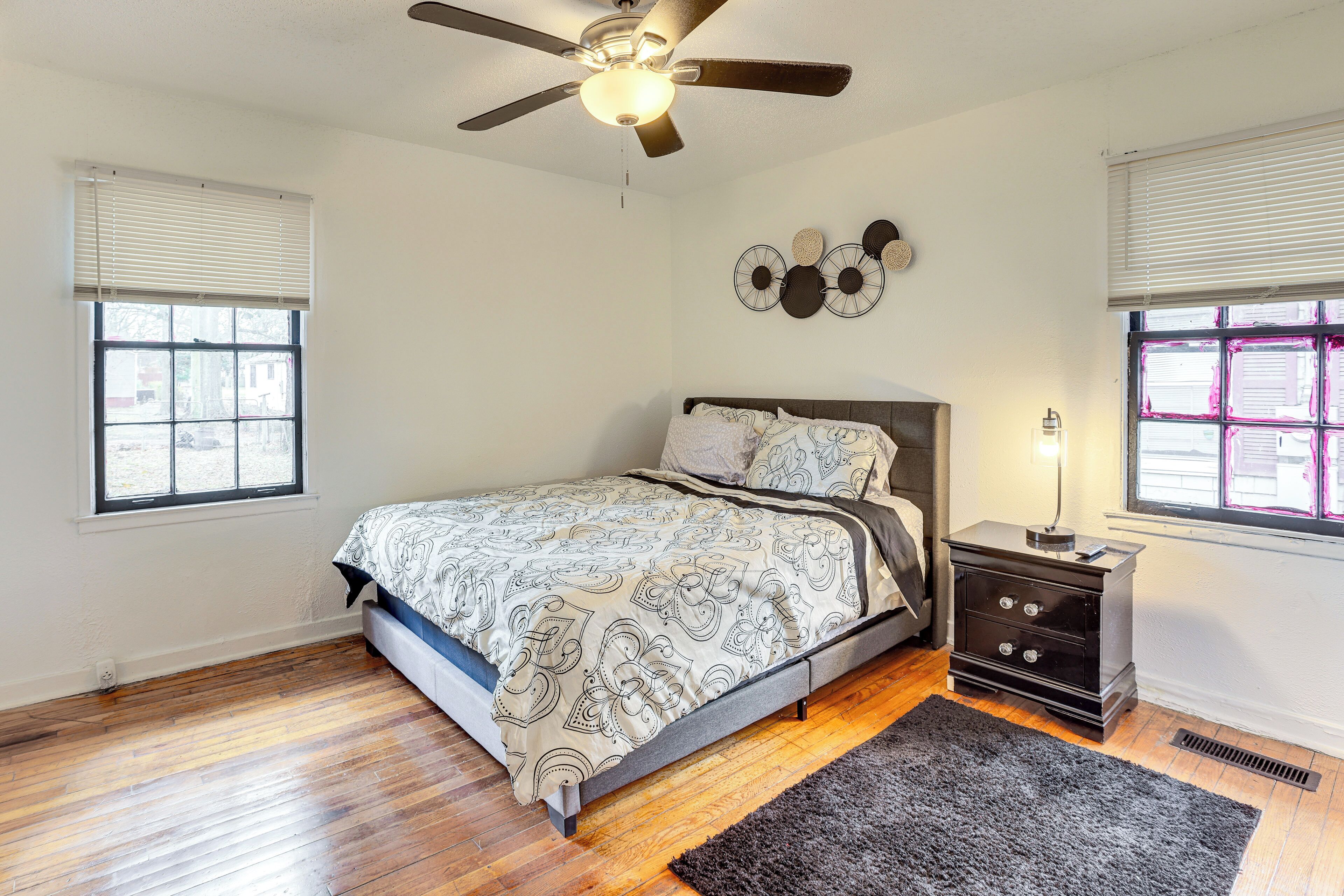 House (2 Bedrooms) | Interior