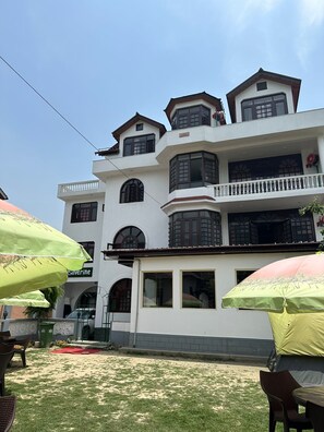 Quang cảnh nhìn từ nơi lưu trú