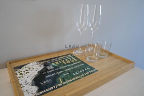 Classic Double Room | Desk, laptop workspace, free WiFi, bed sheets - Agàpe Rooms in Tropea (Tropea)