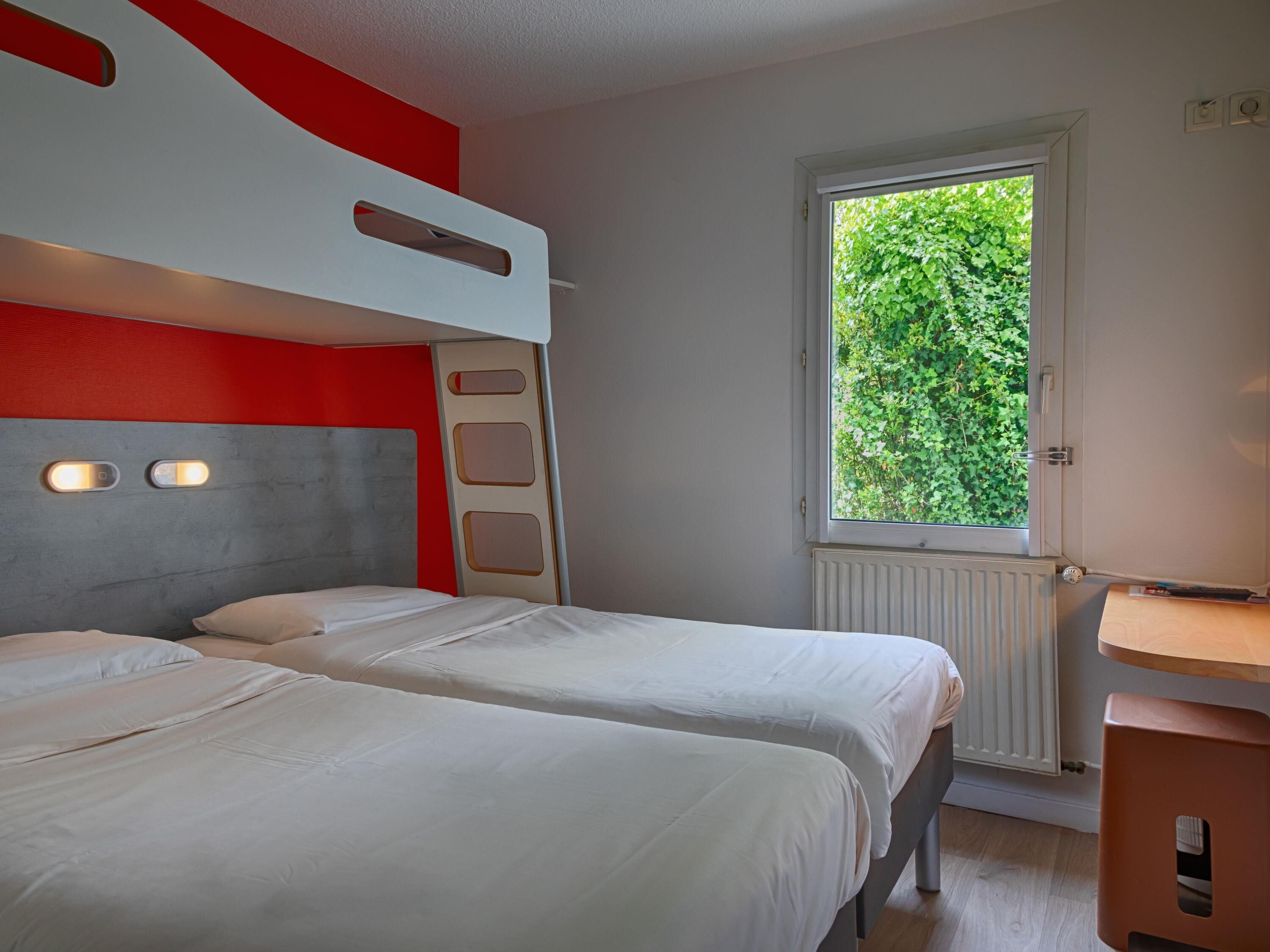Blackout curtains, free WiFi, bed sheets