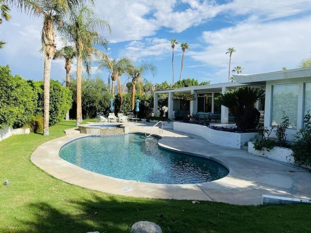 Holiday house Palm Desert for 1 - 8 persons with 4 bedrooms - Holiday apartment in one or multi-fami