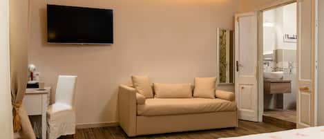 Camera Superior | Una cassaforte in camera, ferro/asse da stiro, Wi-Fi gratuito