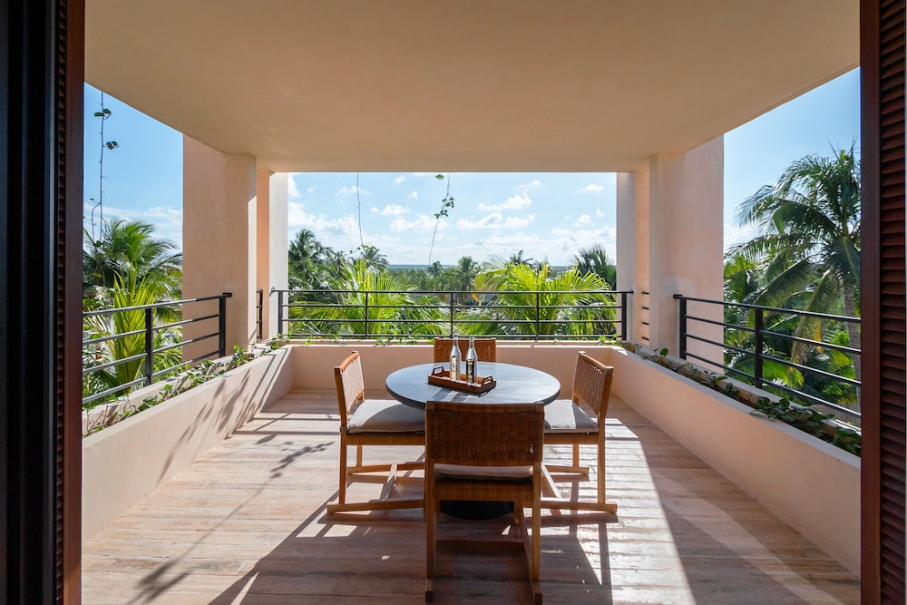 BESPOKE - Member of Small Luxury Hotels Of The World by null