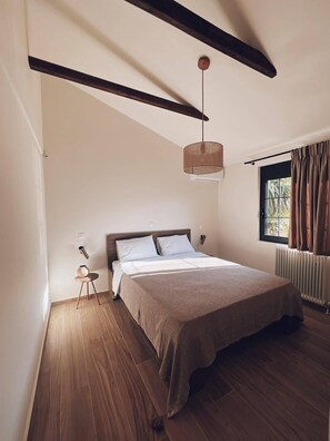 2 makuuhuonetta, silitysrauta/-lauta, Wi-Fi, vuodevaatteet