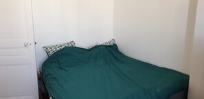 1 Schlafzimmer, Schreibtisch, Bügeleisen/Bügelbrett, kostenloses WLAN