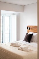 遮光窗帘、熨斗/熨衣板、免费 WiFi