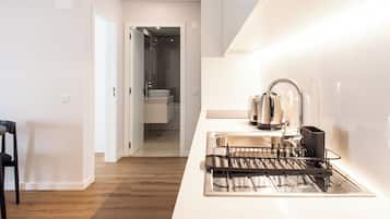 Cortinas opacas, tabla de planchar con plancha, wifi gratis