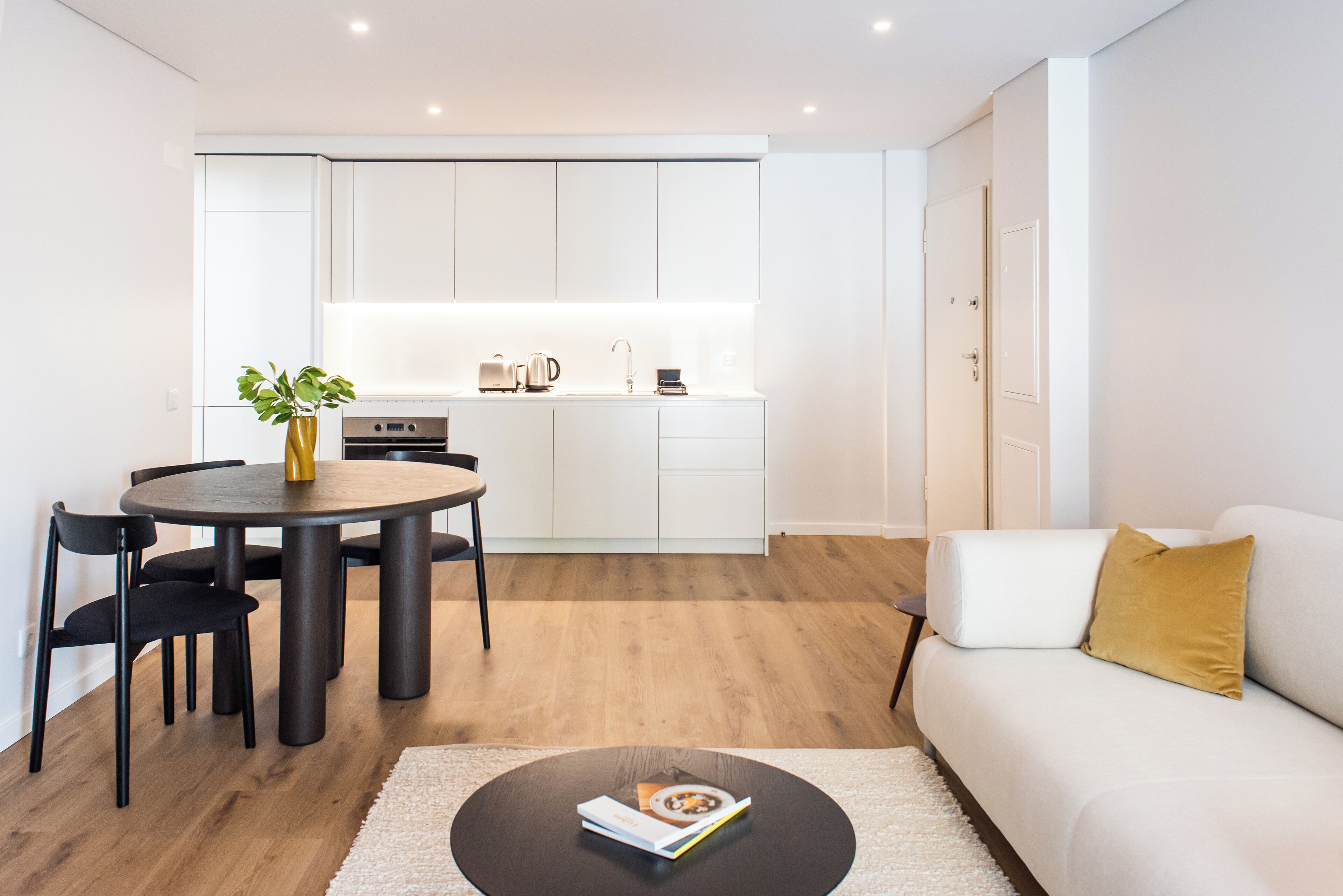 Blackout curtains, iron/ironing board, free WiFi