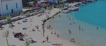 Villa Nostra Vita / Apartment with Sea view 8