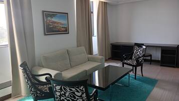 Deluxe Room | Free WiFi