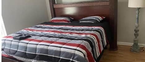 2 bedrooms, iron/ironing board, WiFi, bed sheets