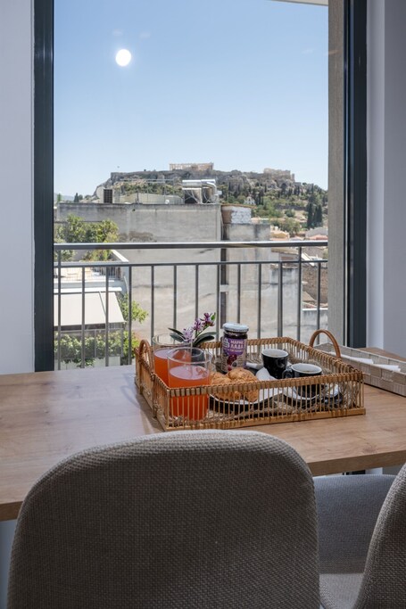 Heart of Athens Apartments - Image 3