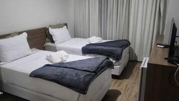 9 bedrooms, free WiFi, bed sheets