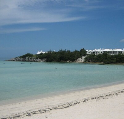 Exquisite 1-bedroom Apartment is centrally located in Devonshire Parish.........